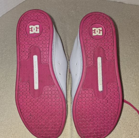 DC Women's Camo Skate Shoes White /Pink Leather Sneakers size 8 - Picture 8 of 9